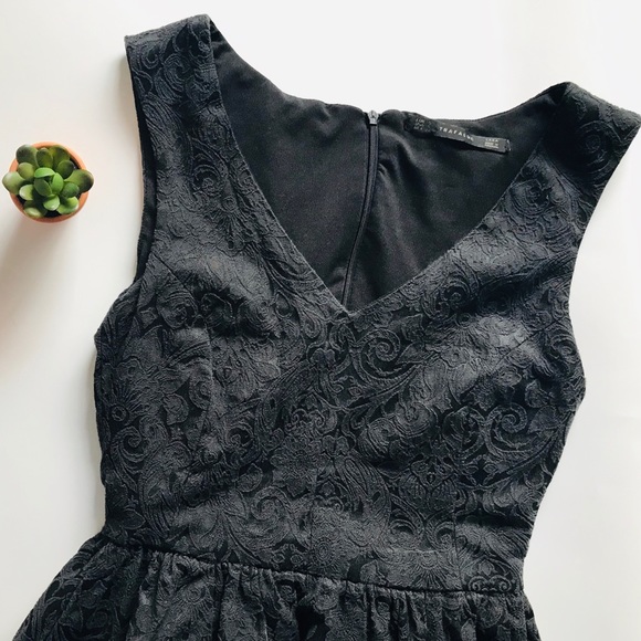 Zara Dresses & Skirts - 🖤 Zara Textured A-Line Dress 🖤